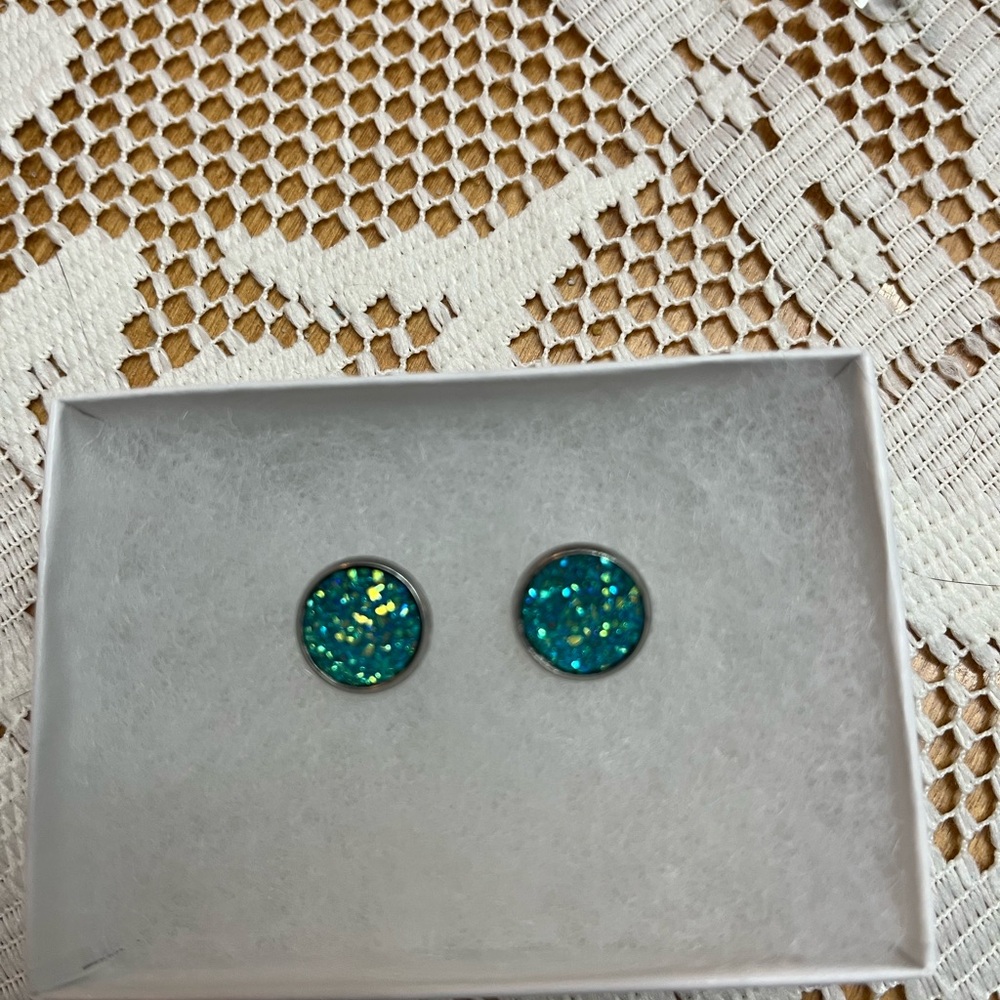 Sparkling Teal Stud Earrings